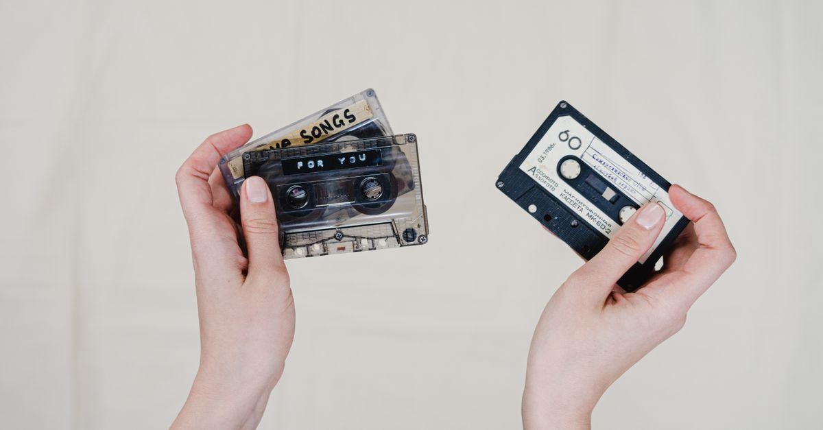 découvrez notre sélection des meilleures chansons pour animer toutes vos fêtes et soirées entre amis. ambiance garantie avec nos party songs incontournables !